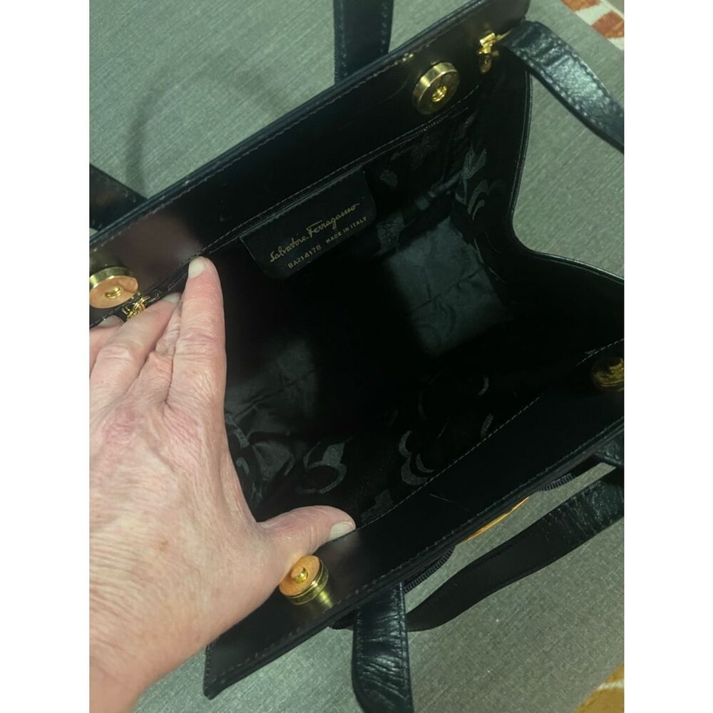 Salvatore Ferragamo Bow Leather Tote Black Gold Hardware Top Handle Crossbody - Picture 5 of 10